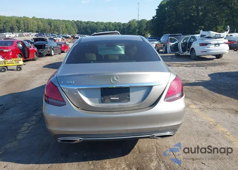 2020 Mercedes-Benz C 300 from USA, damaged, VIN WDDWF8DB9LR558681